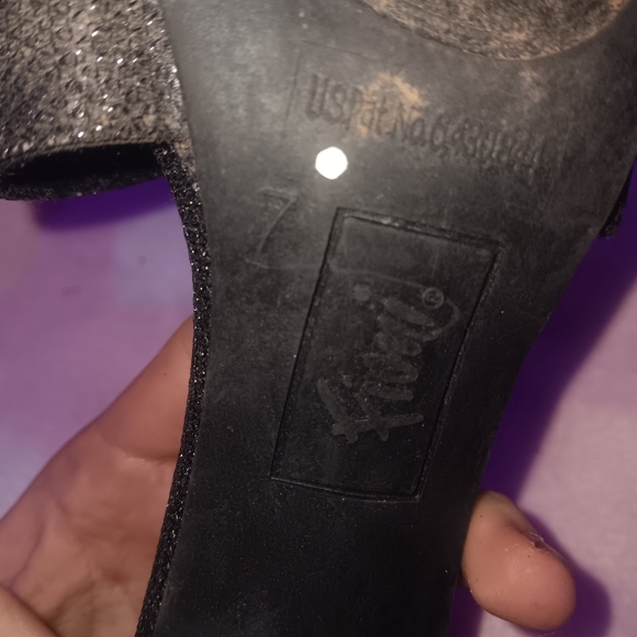 High Heels - Picture 3 of 3